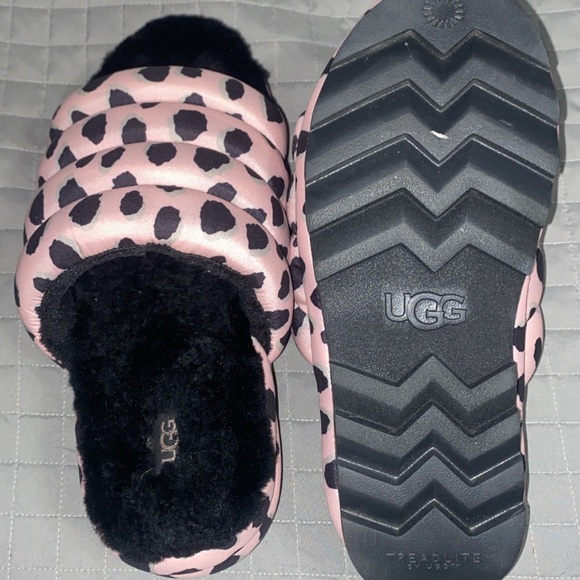 PINK/BLACK CHEETAH PRINT MAXI SLIDE UGGS! - Picture 3 of 3